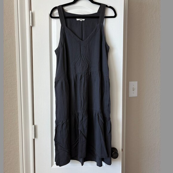 Splendid Dark Gray Tiered Dress size Medium - Picture 1 of 2